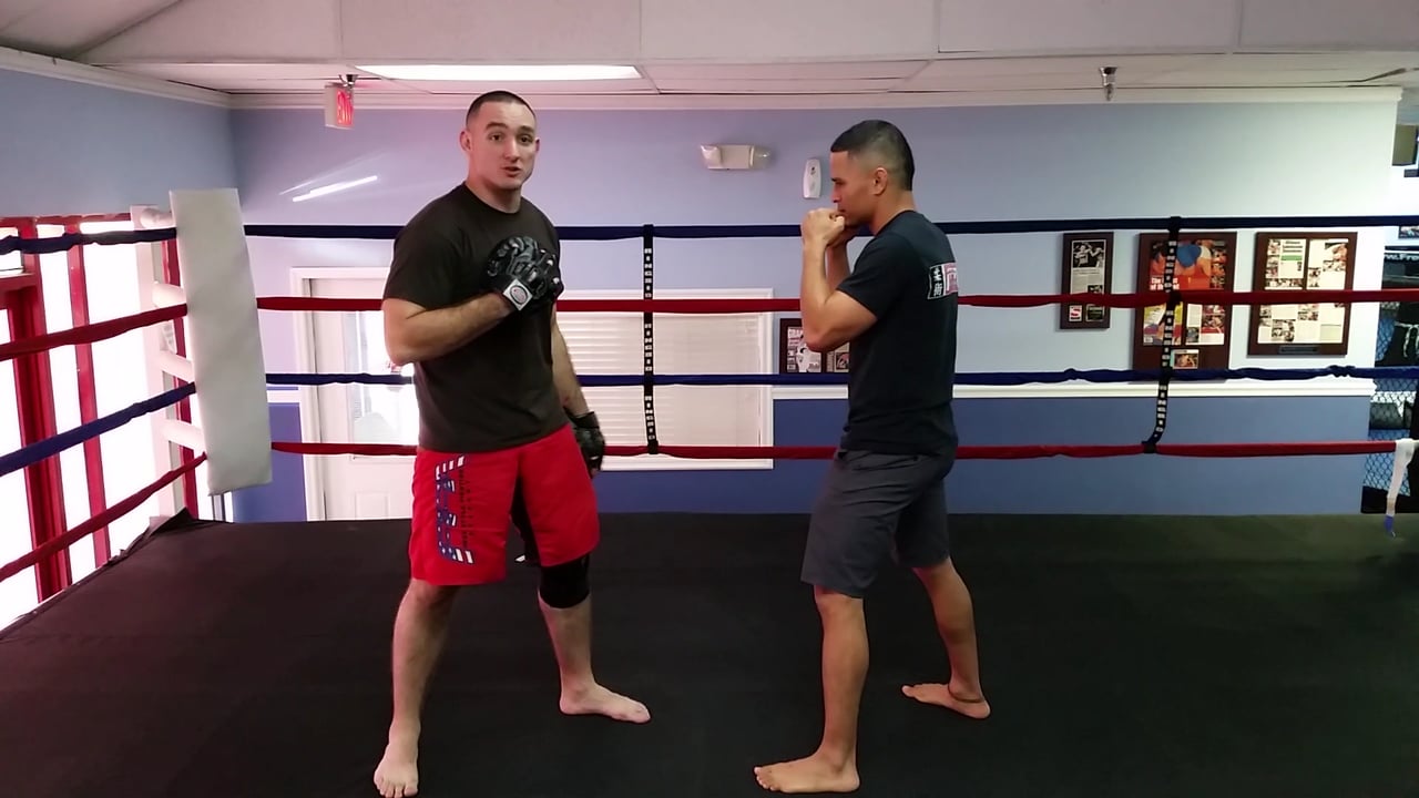 Slipping and Bobbing and Weaving for Kickboxing FFAcoach