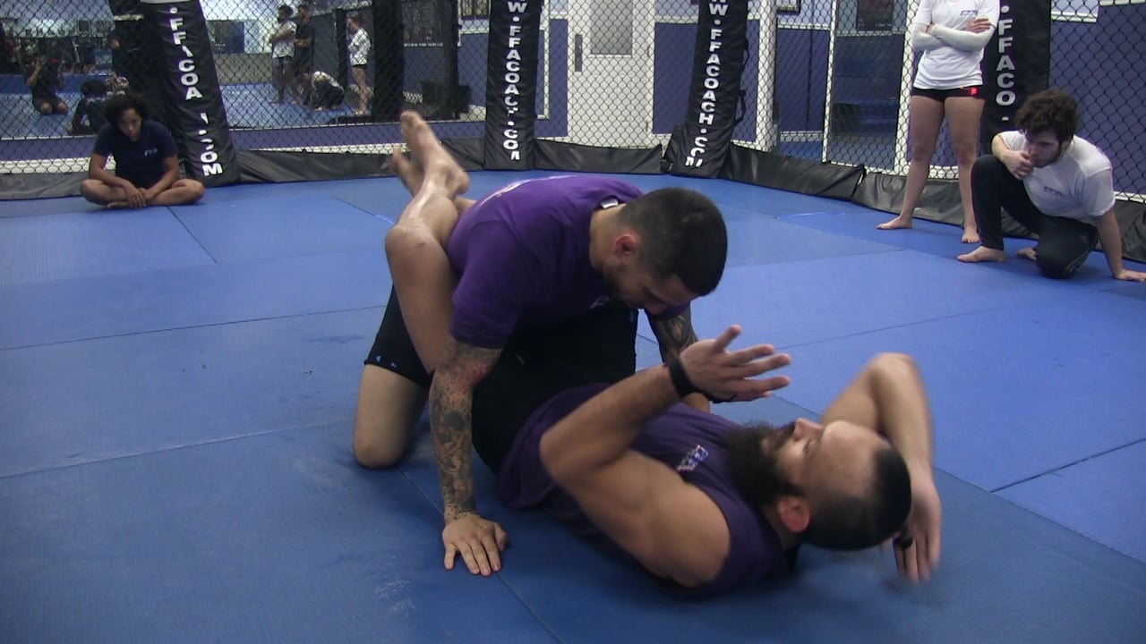 Guillotine Choke from Guard (no arm inside) FFAcoach