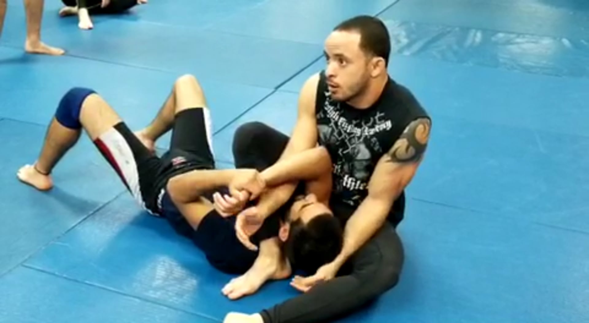 Armbar yo rear naked choke - FFAcoach